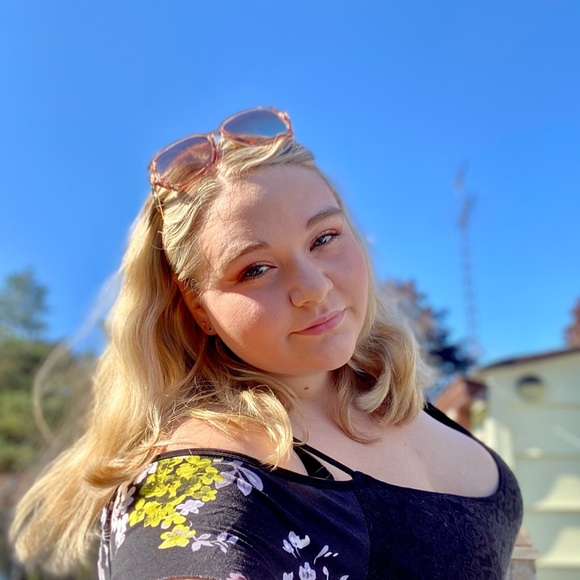 Meet your Posher, Robin - Picture 1 of 1